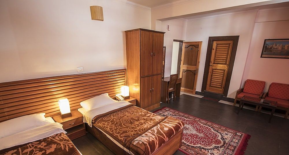 WOW STAYZ2 The Lodge NAMGYAL NEST 9