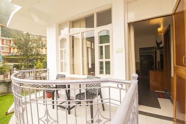 WOW STAYZ2 The Lodge NAMGYAL NEST 10