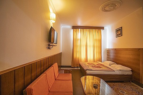 Bhagsu Kitchen Cottage