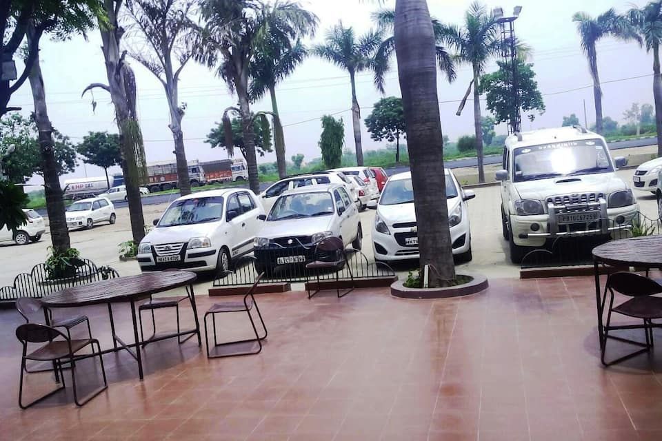 undefined Hotel Kuber, Murthal 8