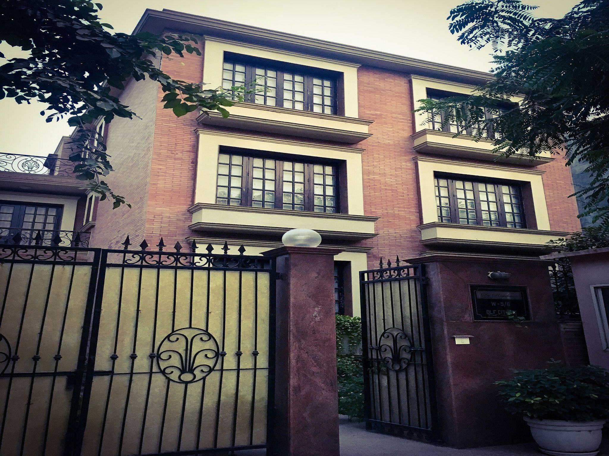 undefined La Residence