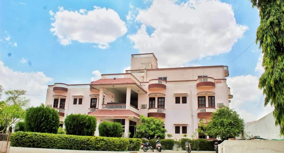 undefined Green Park Resort