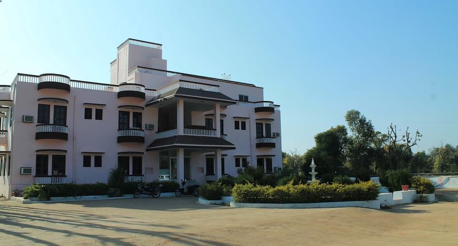 undefined Green Park Resort 7