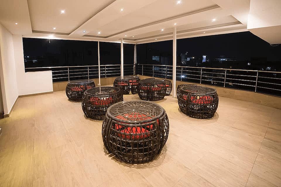 undefined iROOMZ Hotel Lake View Palace 10