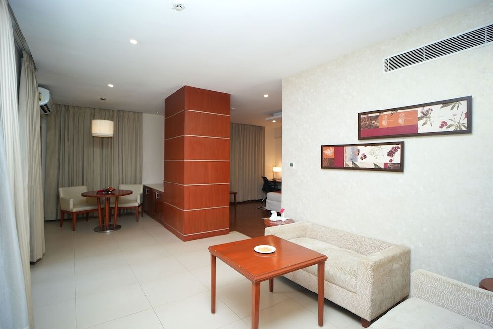Executive Suite