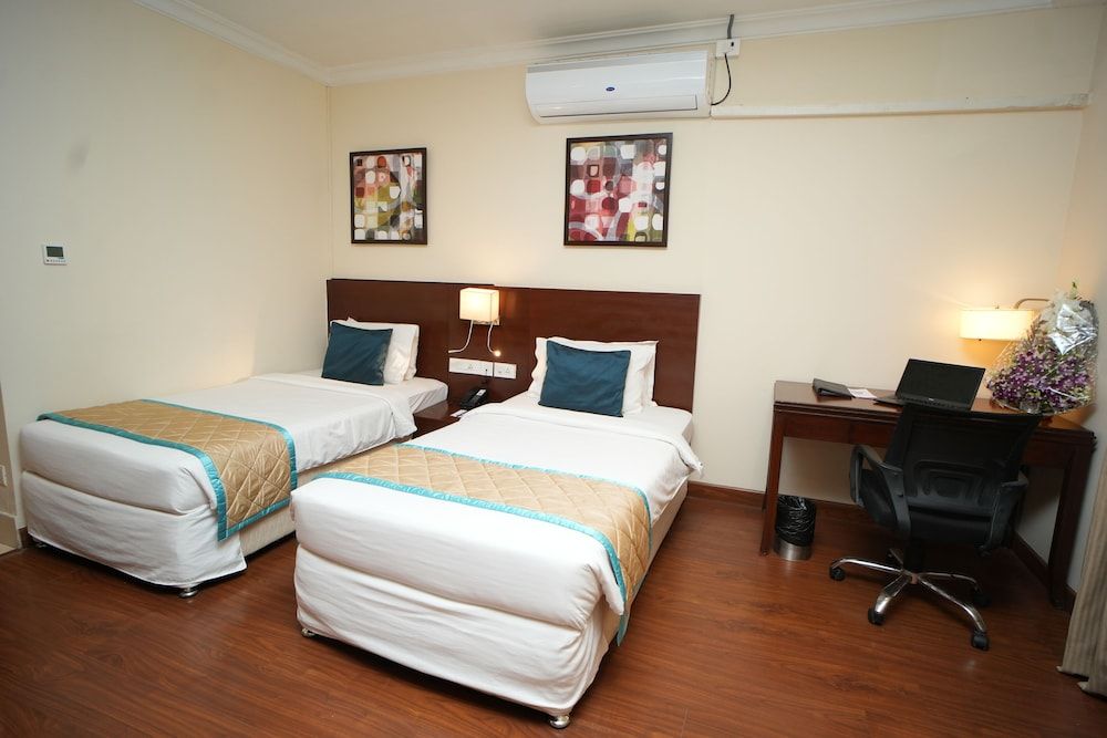 Basic Twin Room
