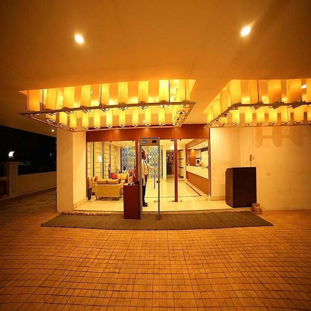 undefined The Altruist Business Hotel Hitech 9