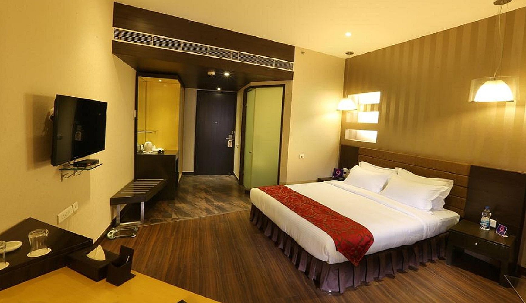 Five Elements Hotels North Avenue Standard Room 6