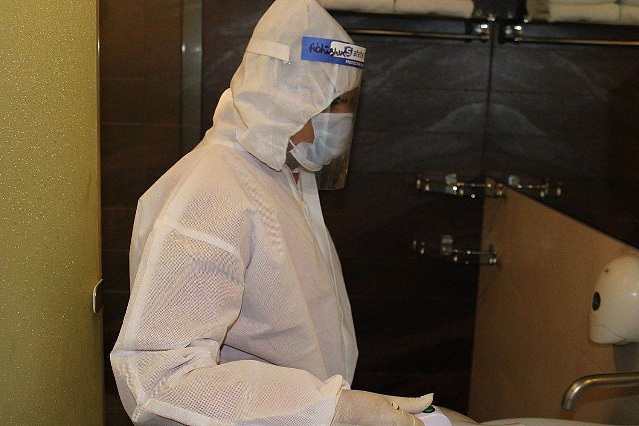 Five Elements Hotels North Avenue Standard Room 7