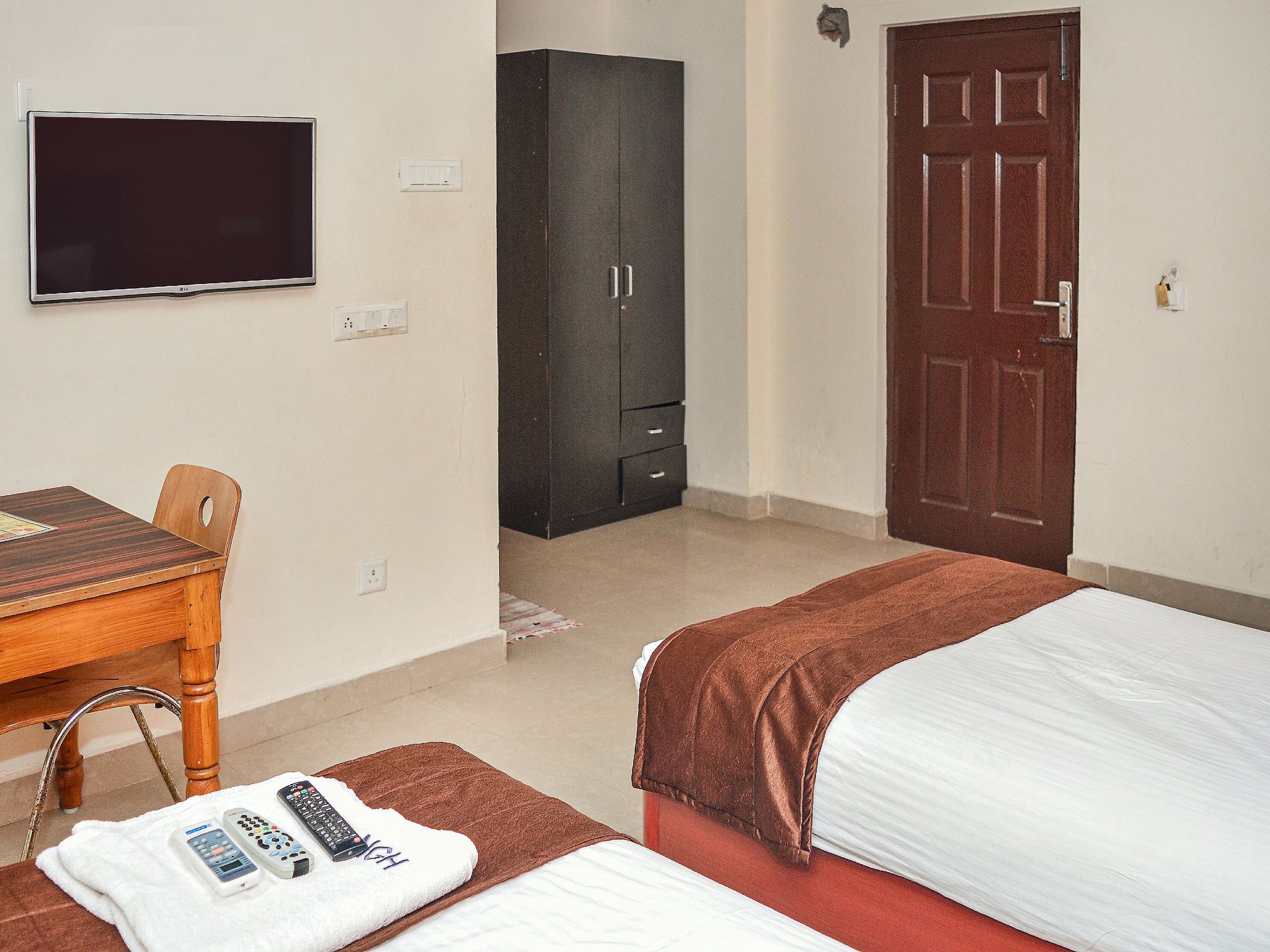 NVR Residency Family Suite 3