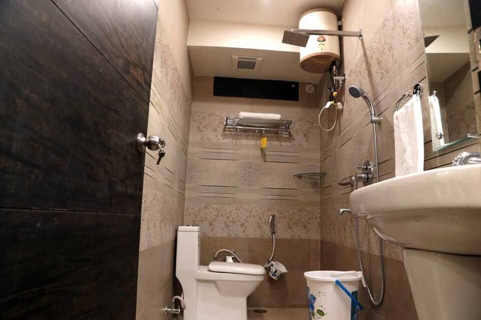 Hotel Vinayak Executive Room 6