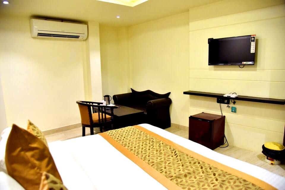 Hotel Vinayak Executive Room 9