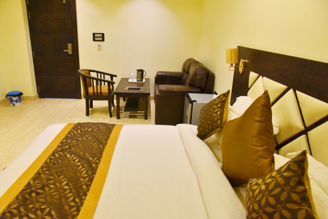 Hotel Vinayak Executive Room 5