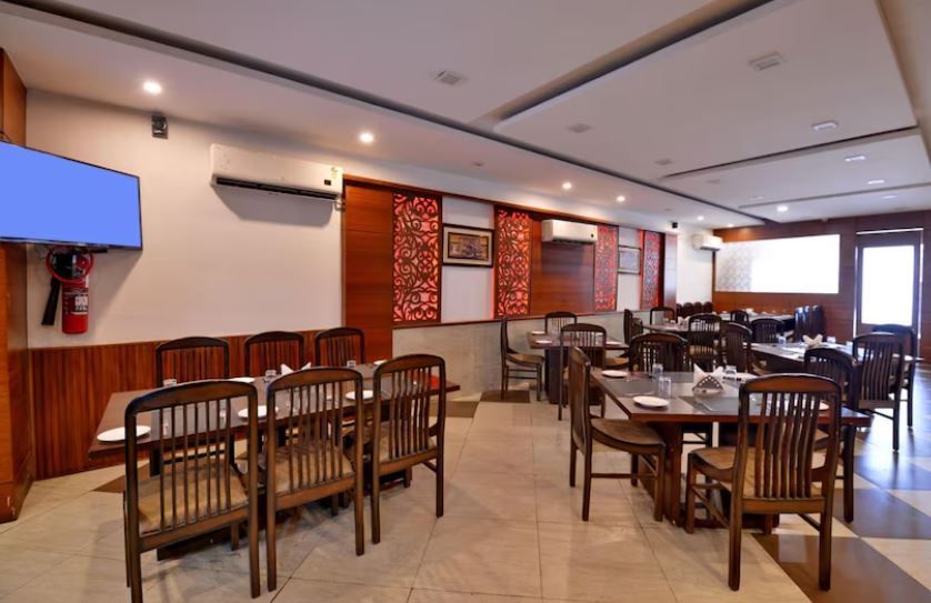 Food & Dining