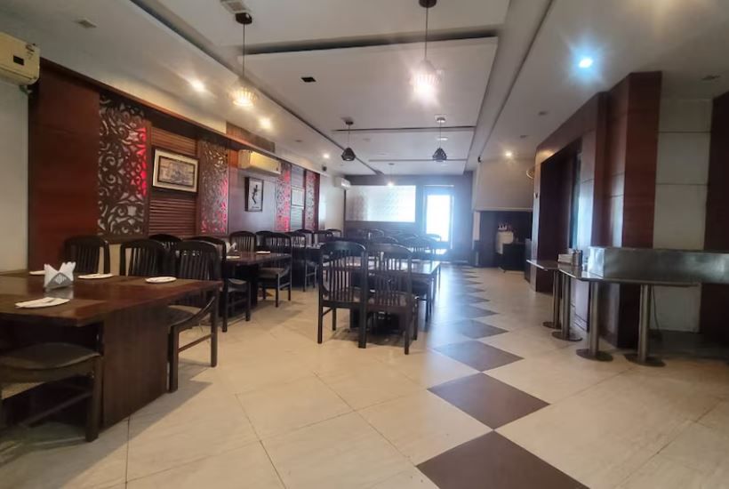 Food & Dining