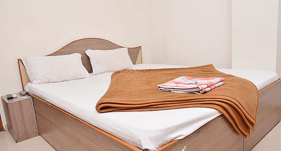 Deluxe Double Bedroom