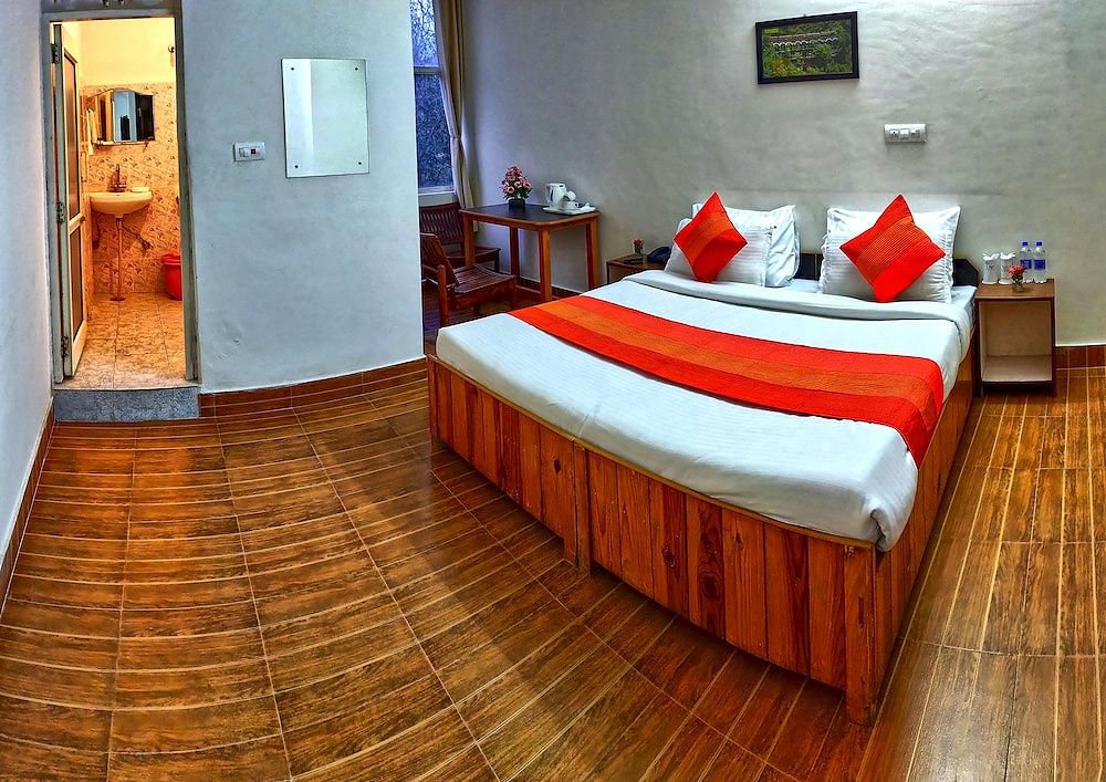 The Highland Village Resort Standard Room