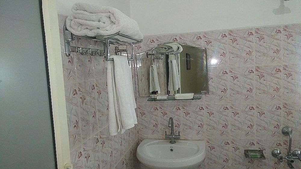 The Highland Village Resort Standard Room 16