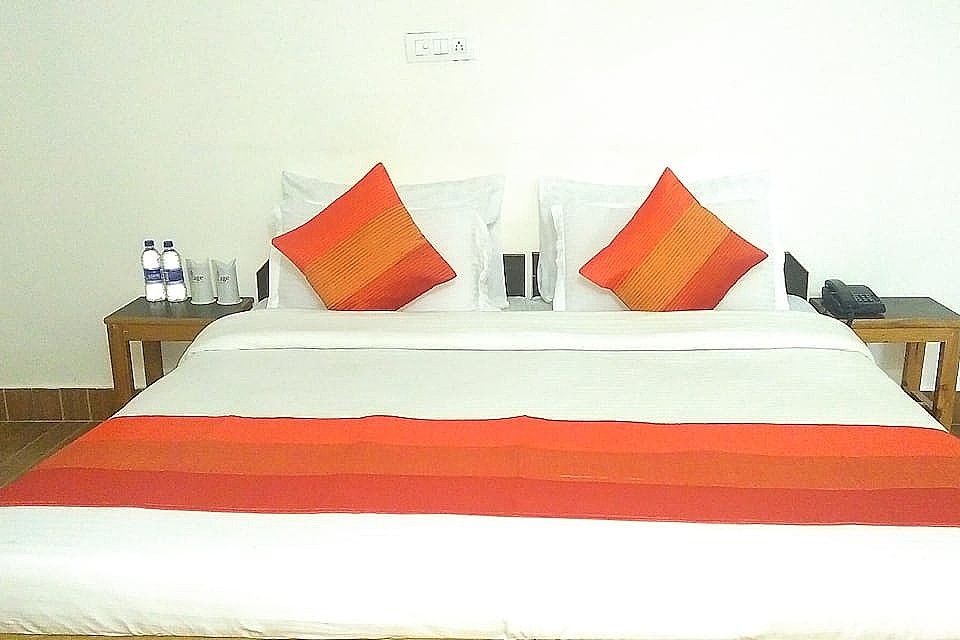 The Highland Village Resort Standard Room 2