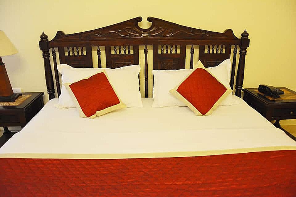 Noble House - A Heritage Home Deluxe Double Room 2