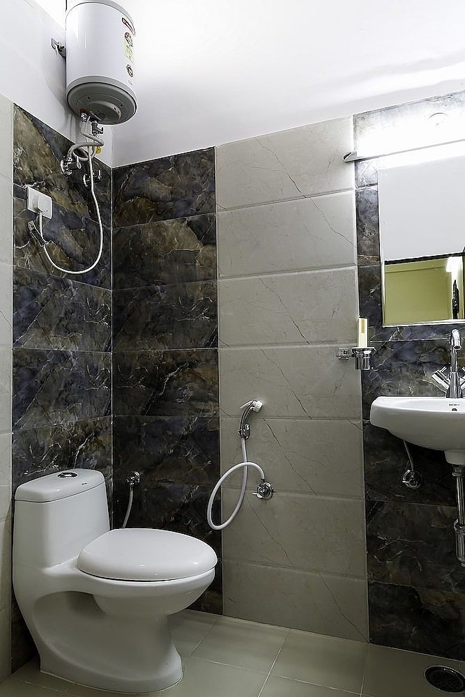 Noble House - A Heritage Home Deluxe Double Room 7