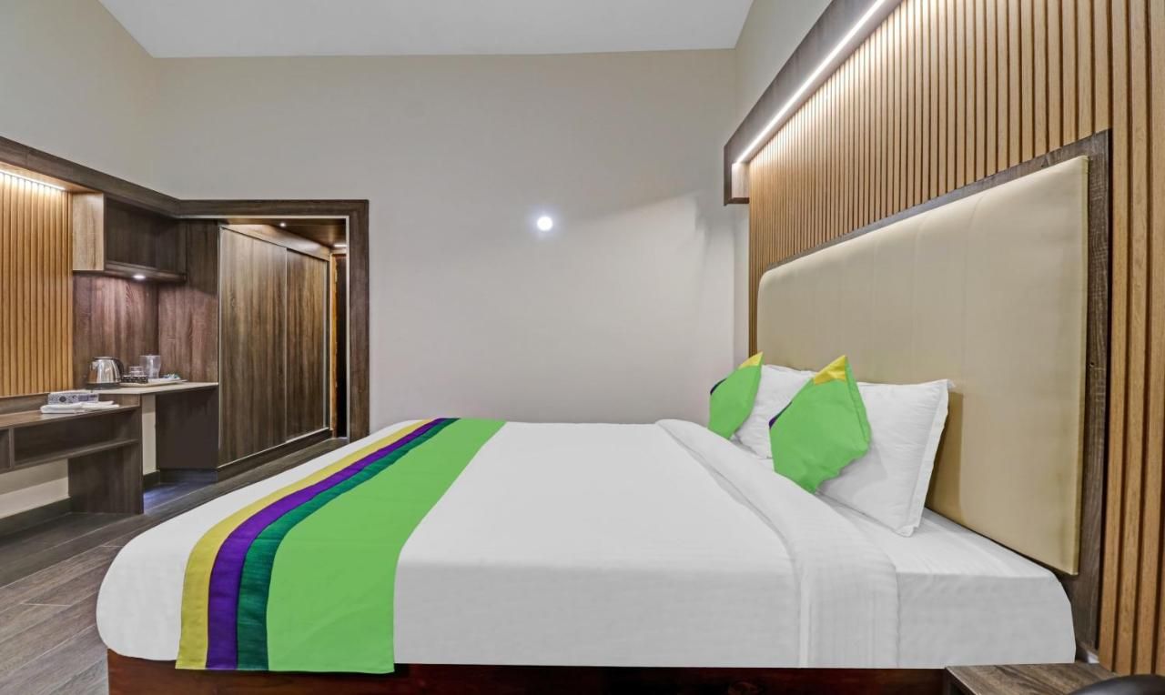 Treebo Kodai Kings Park, 1 Km From Bear Shola Falls Deluxe Double Room 6