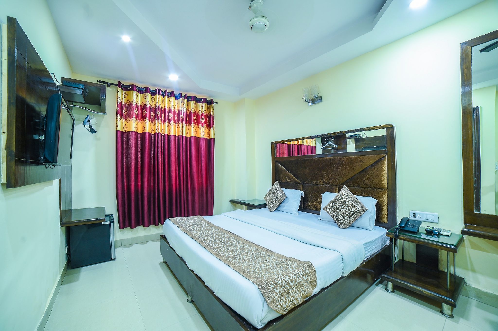 Hotel High 5 Land Deluxe Room 16