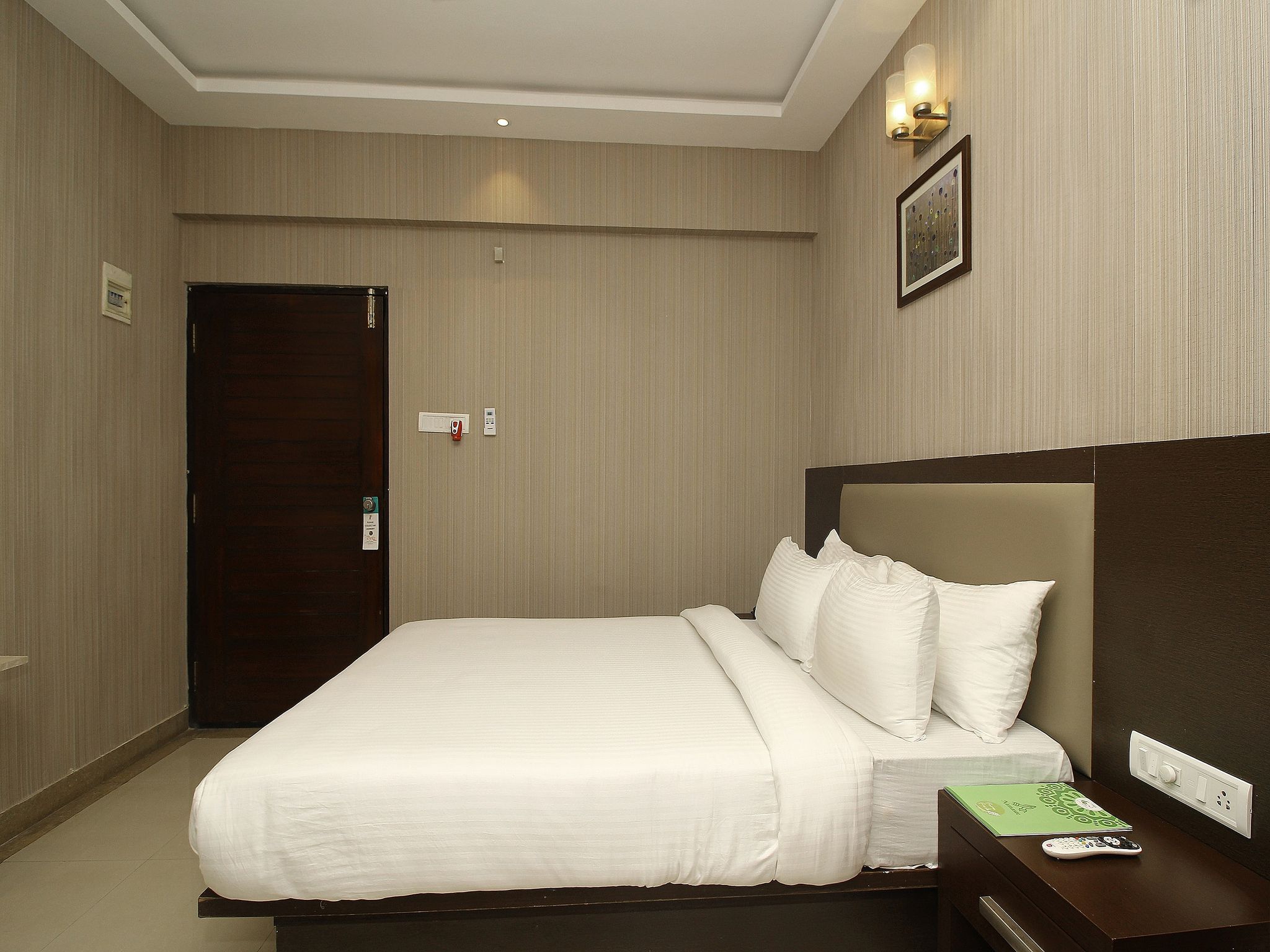 The Byke Business Signature (Bangalore) Super Deluxe King 15