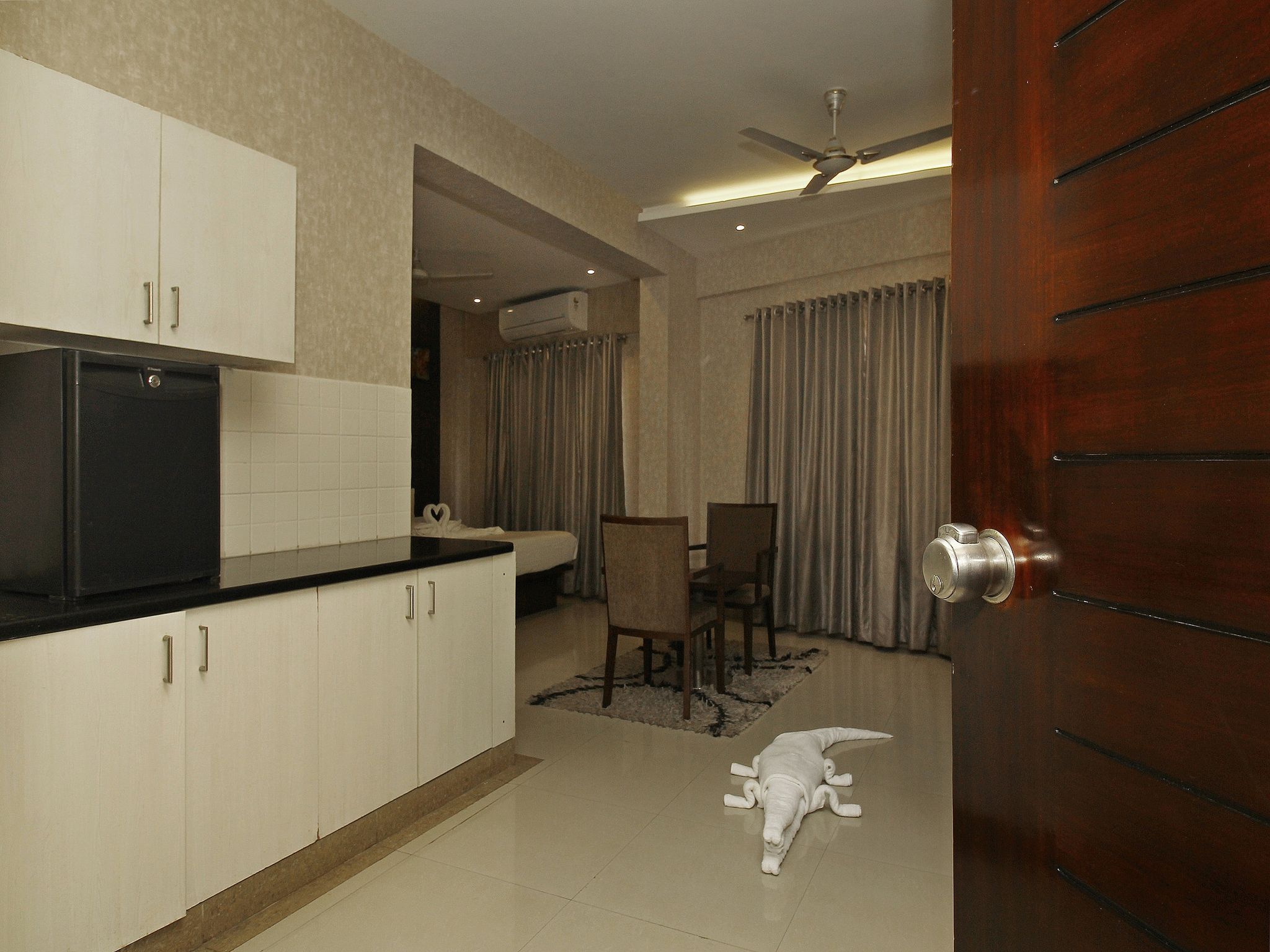 The Byke Business Signature (Bangalore) Super Deluxe King 25