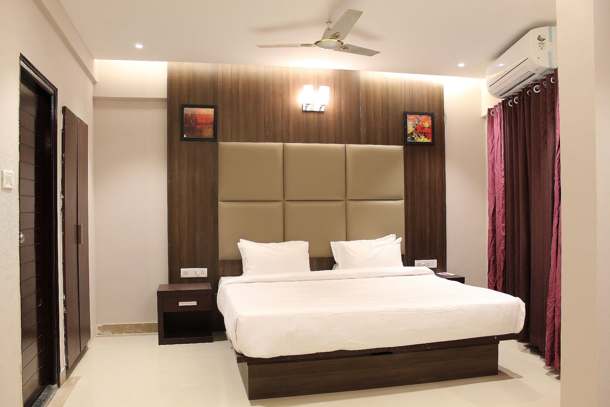 The Byke Business Signature (Bangalore) Super Deluxe King 16