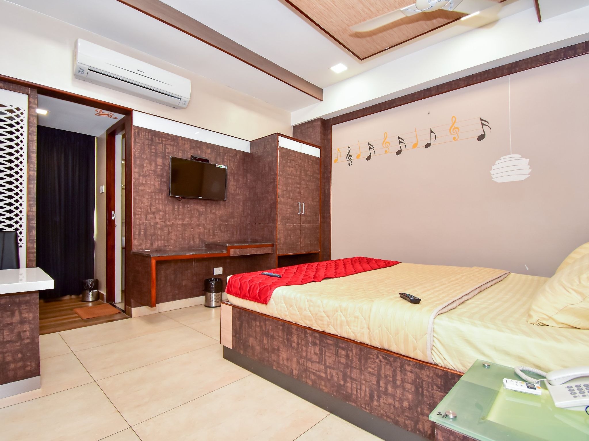 Guru Hotel Suite A/C