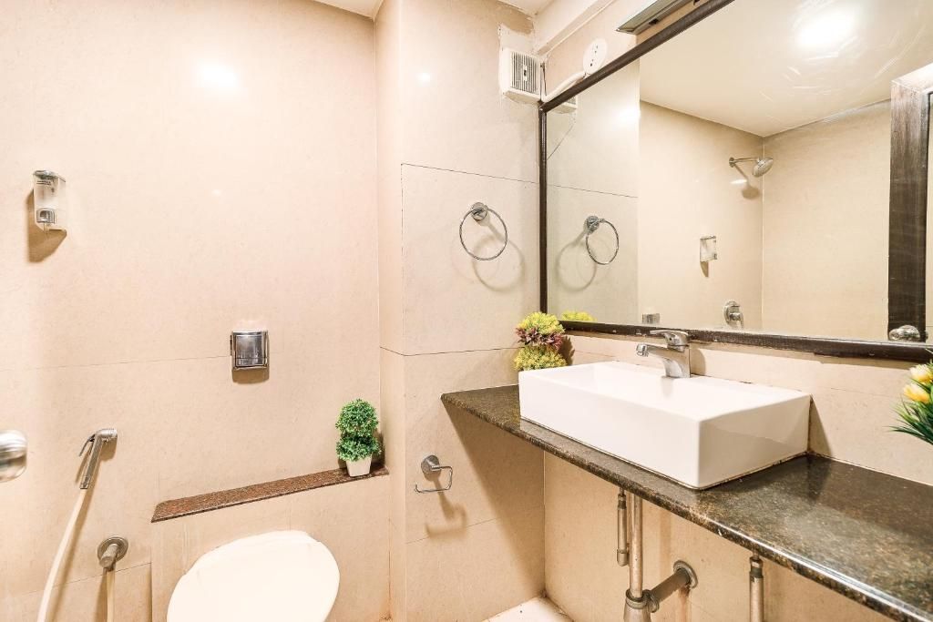 Octave Himalaya Monarch Superior Room