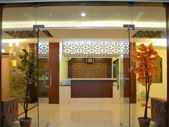 undefined Hotel Golden Regency 3