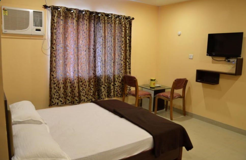 undefined Hotel Golden Regency 9