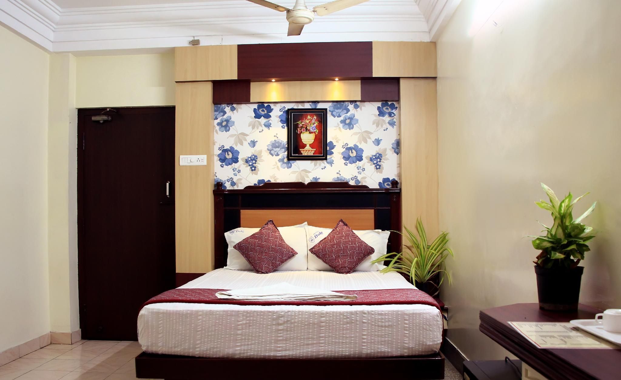 HOTEL DUKE Deluxe Non AC 2