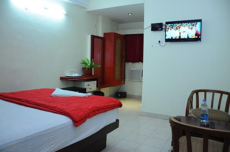Deluxe AC Room