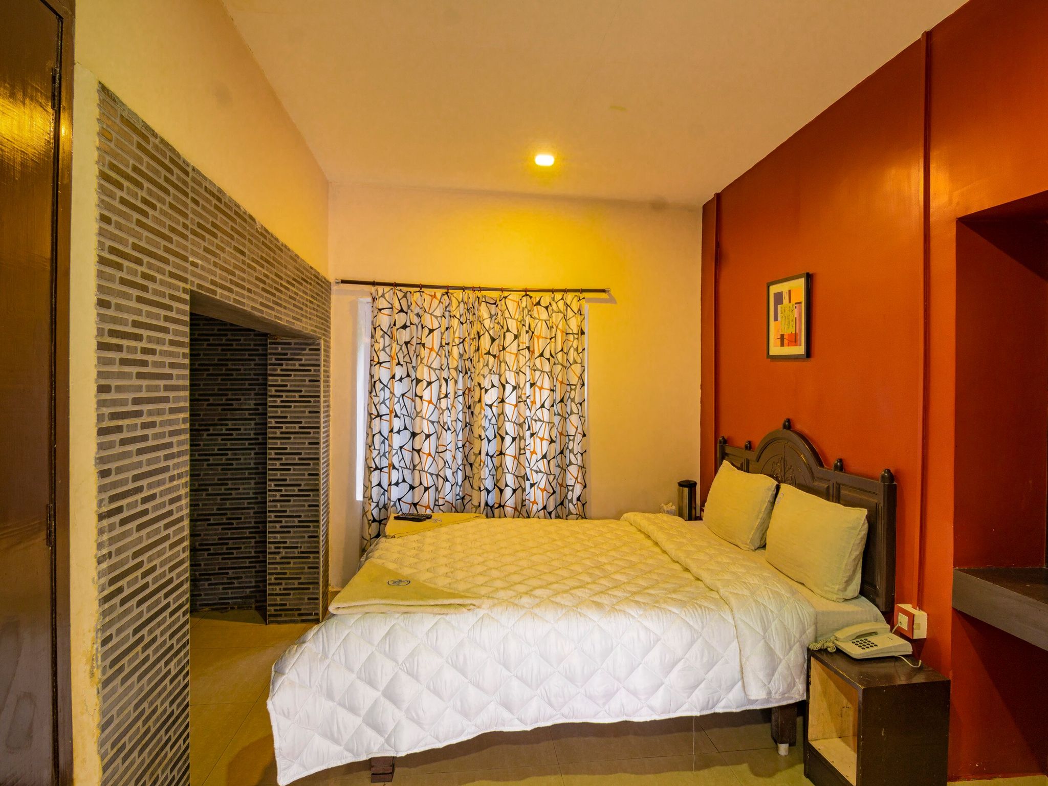 7 Roads Resort Double Occupancy Room Garden View 2