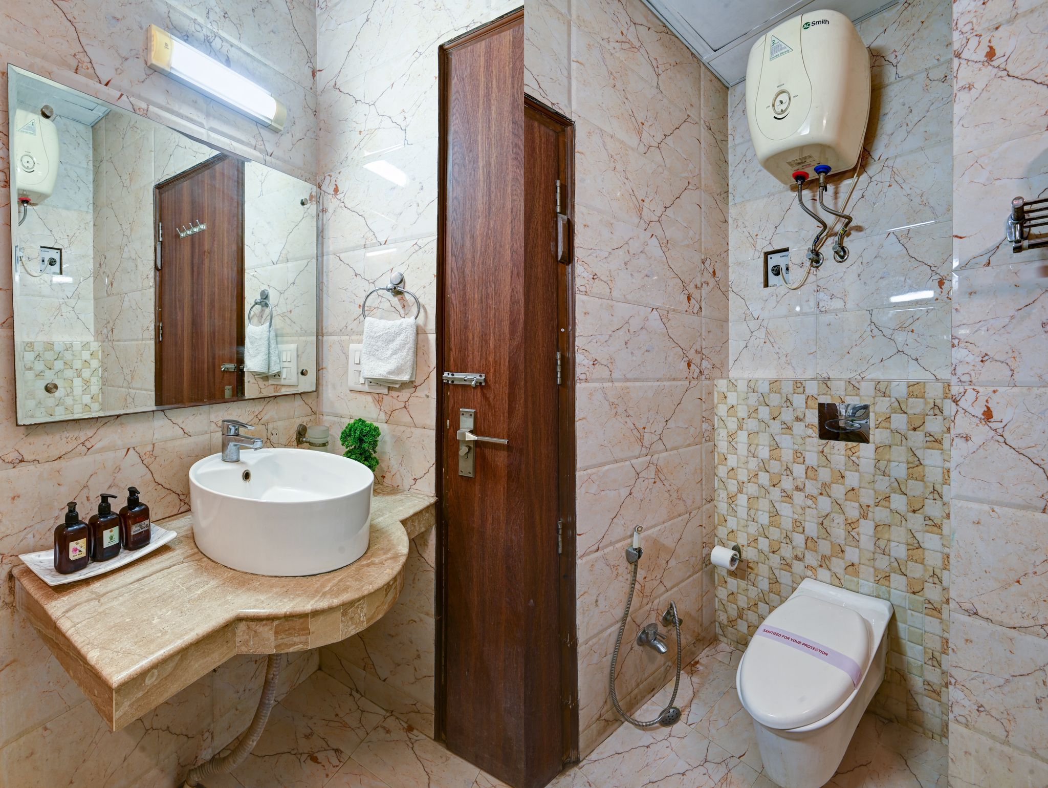 Swasno By Rivlet Deluxe Room 32