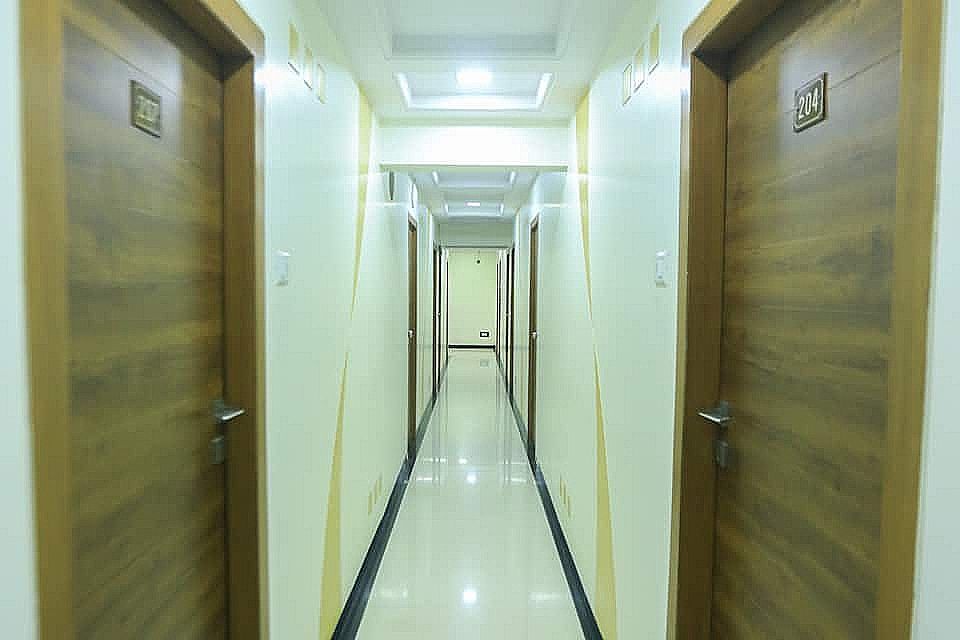 undefined Hotel Mid-Town 4