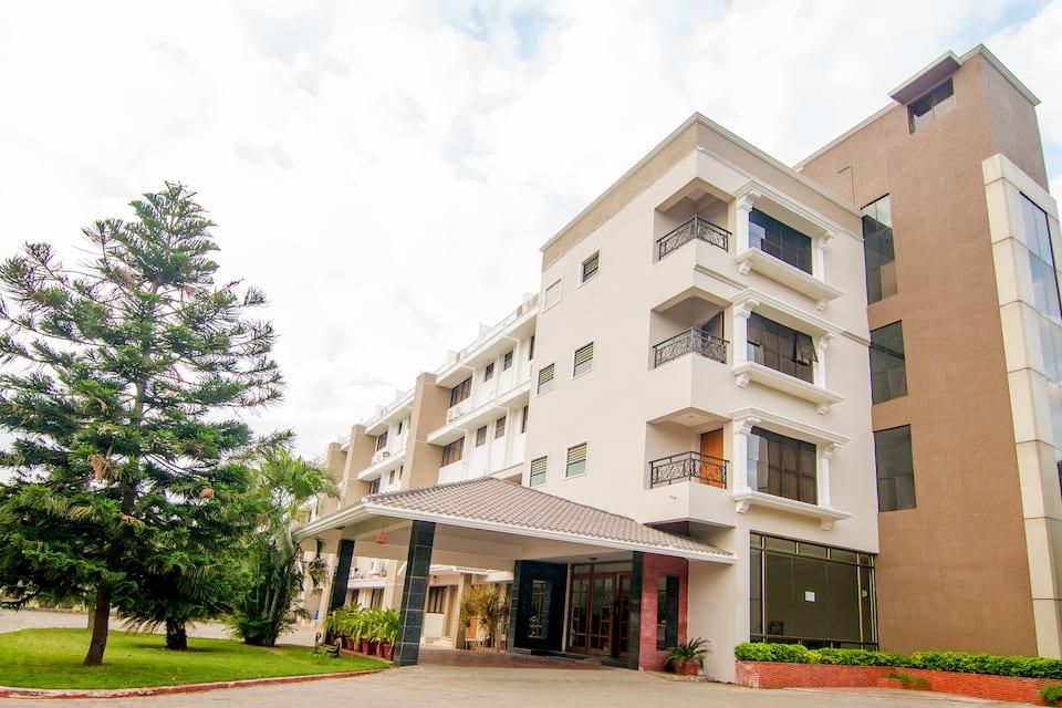 undefined Gayathri Hotel 5