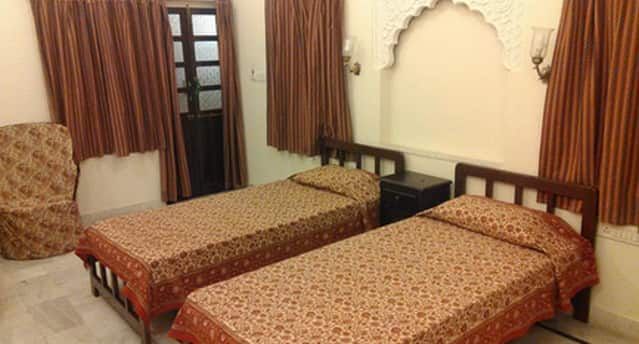 Deluxe Room Single	
