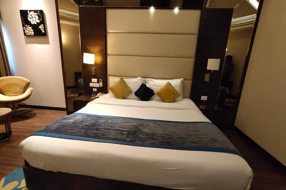 Hotel The Cove Deluxe Room 3