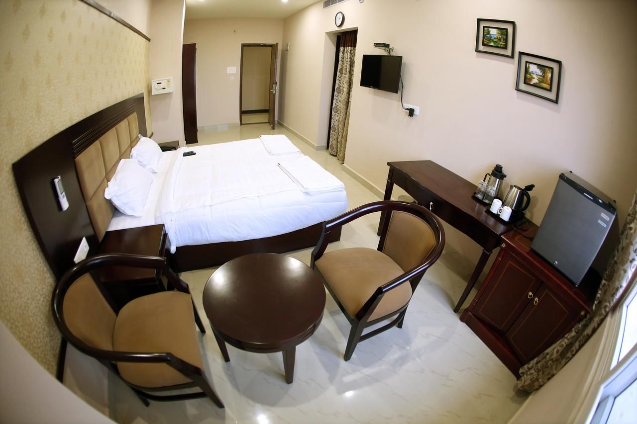 Hotel Sitara Grand RC Puram Standard 9