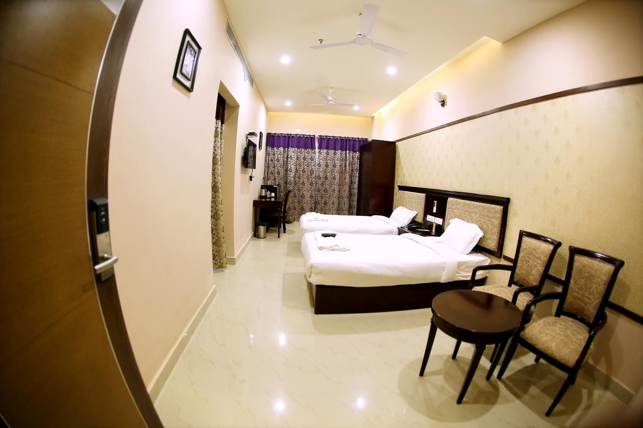 Hotel Sitara Grand RC Puram Standard 10