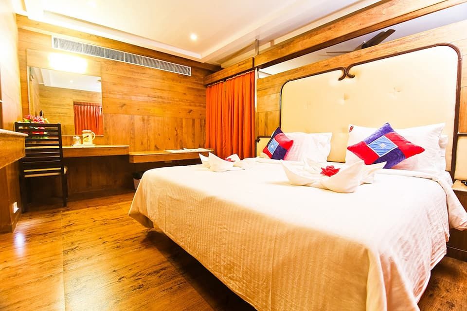 Hotel John's VIP Room