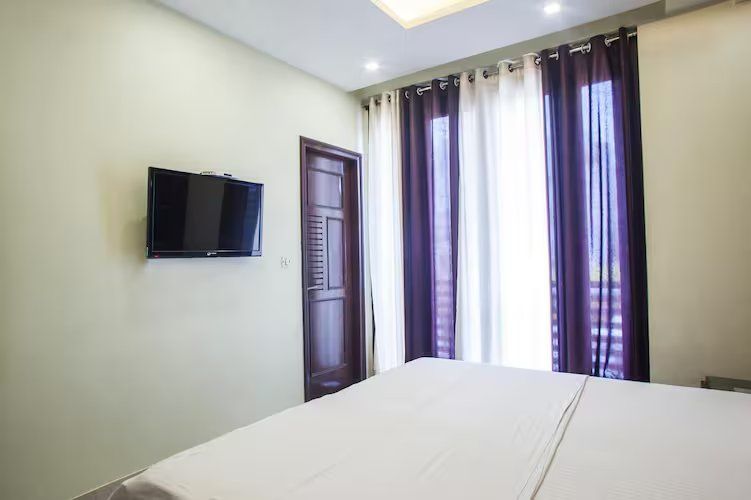 BELLEVUE INN Gold Deluxe Room 2