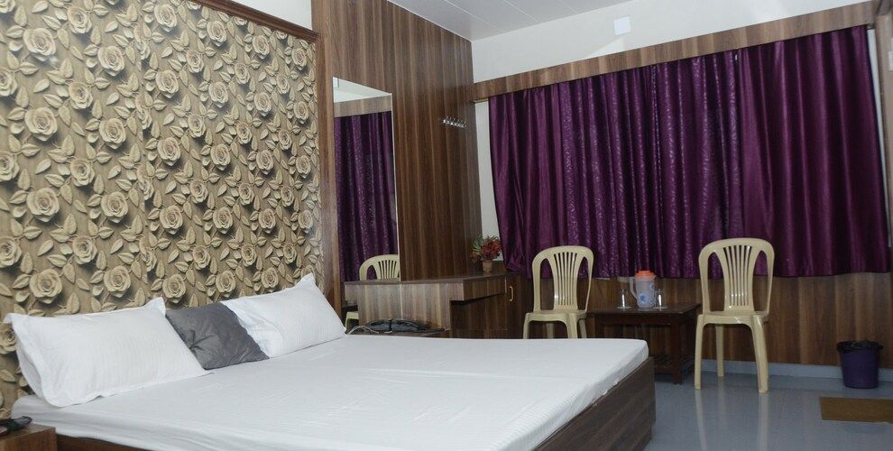 2 Bed Deluxe AC Room