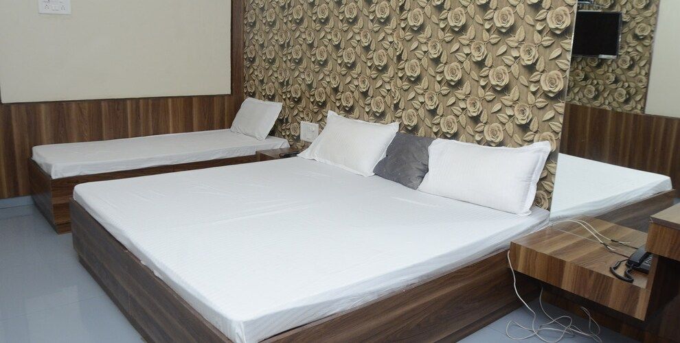 2 Bed Deluxe AC Room
