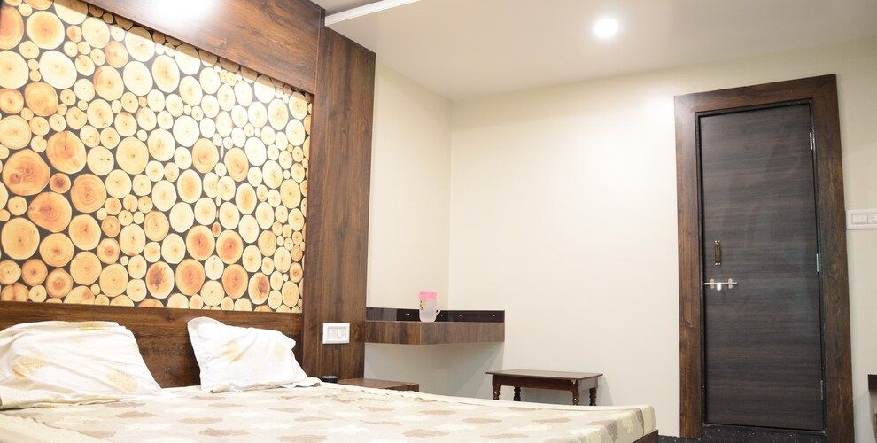 Hotel Sigma 2 Bed Deluxe Non AC Room 4