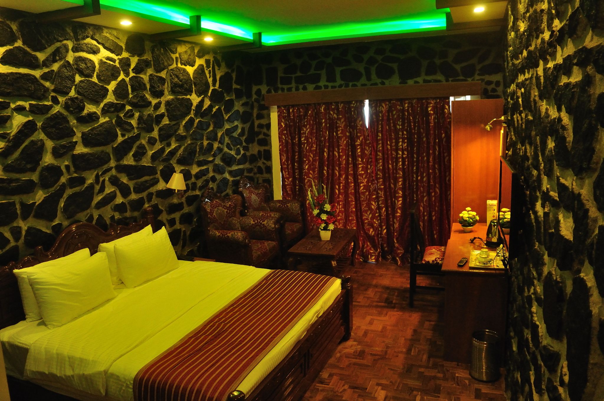 Jem Valley Resort Deluxe Room 5